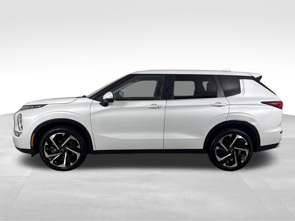 Mitsubishi Outlander SE FWD 2024