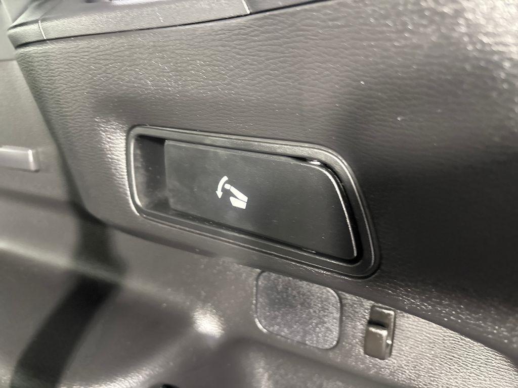 Mitsubishi Outlander SE FWD 2024