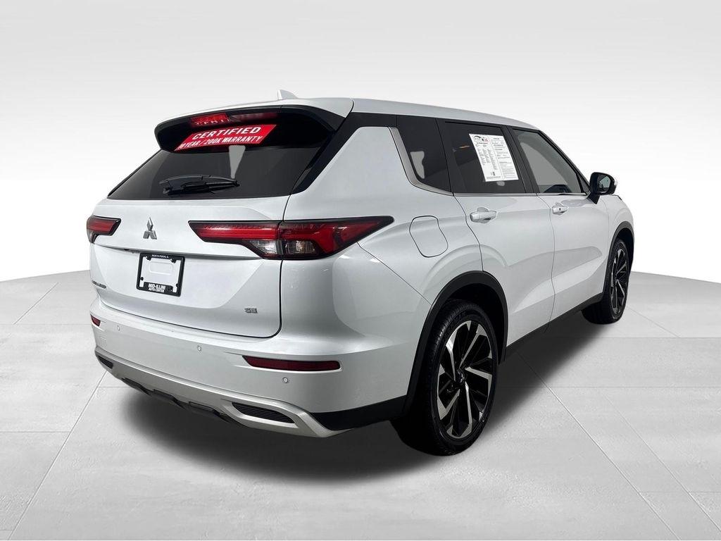 Mitsubishi Outlander SE FWD 2024