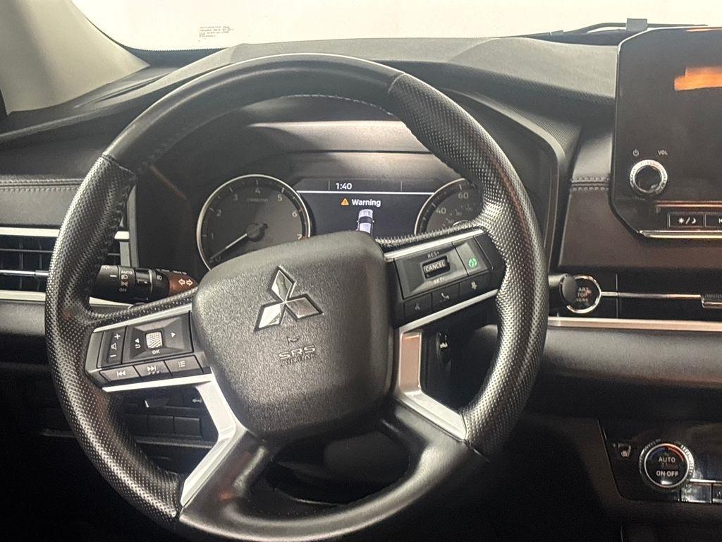 Mitsubishi Outlander SE FWD 2024
