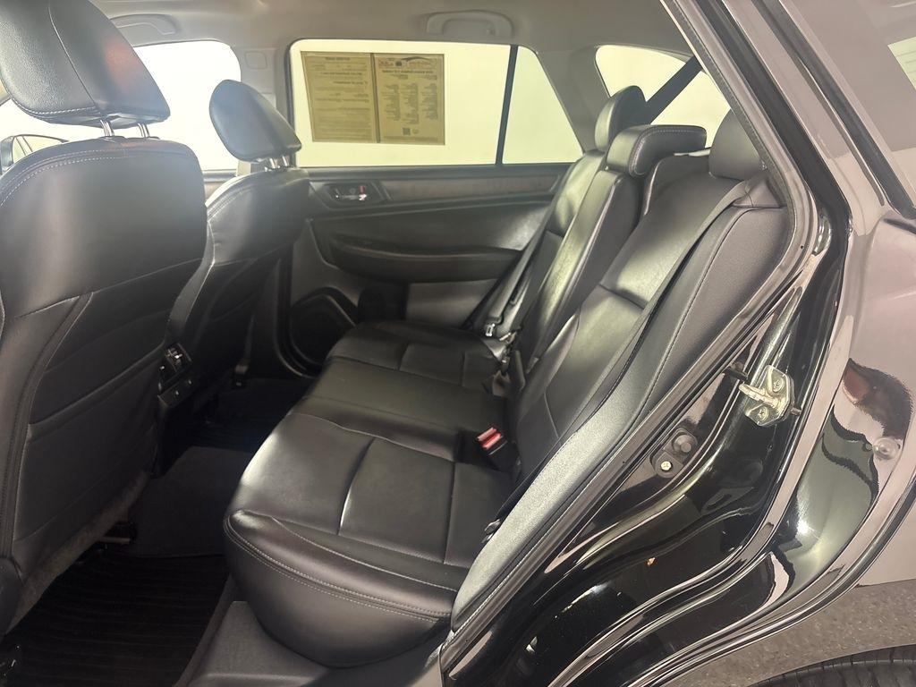 Subaru Outback 4dr Wgn 2.5i Limited 2016