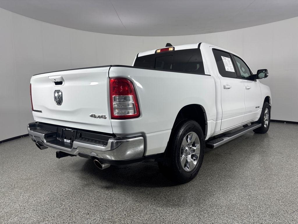 RAM 1500 Big Horn 4x4 Crew Cab 5'7" Box 2022