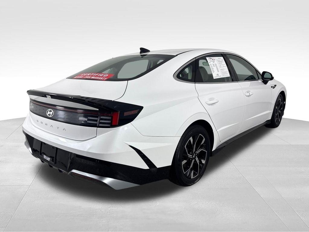 Hyundai Sonata SEL FWD 2025