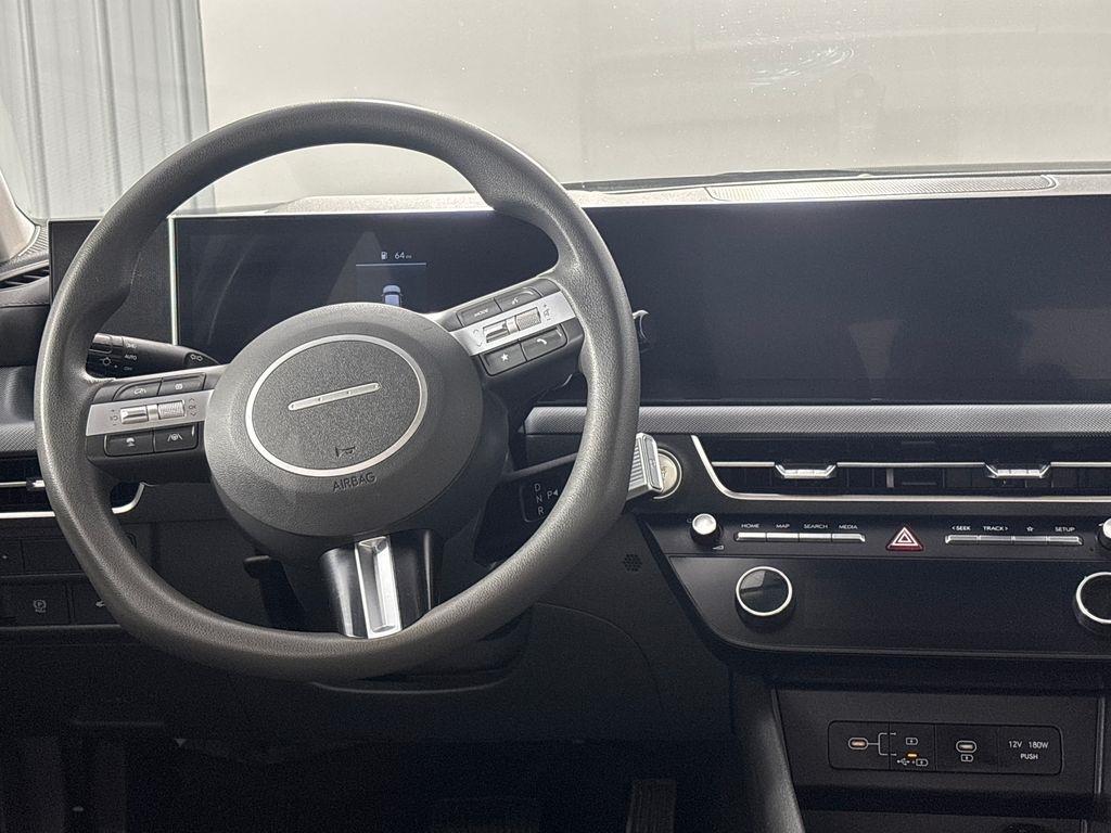 Hyundai Sonata SEL FWD 2025