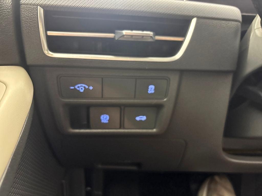 Hyundai Sonata SEL FWD 2025