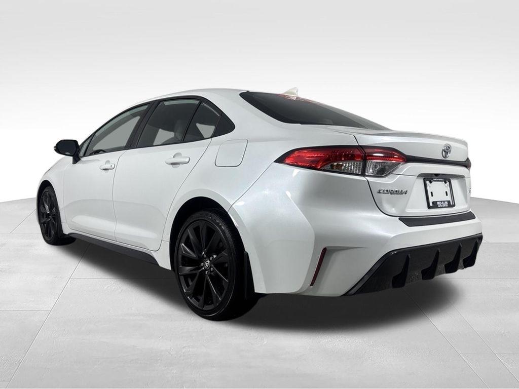 Toyota Corolla SE CVT (Natl) 2023