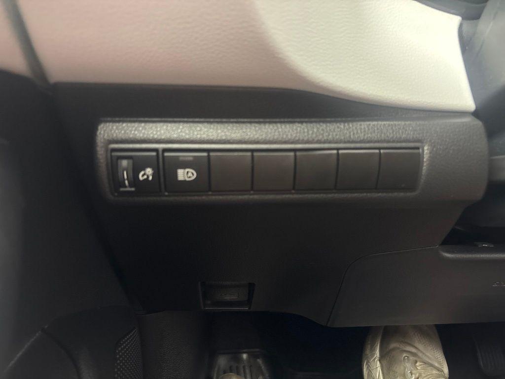 Toyota Corolla SE CVT (Natl) 2023