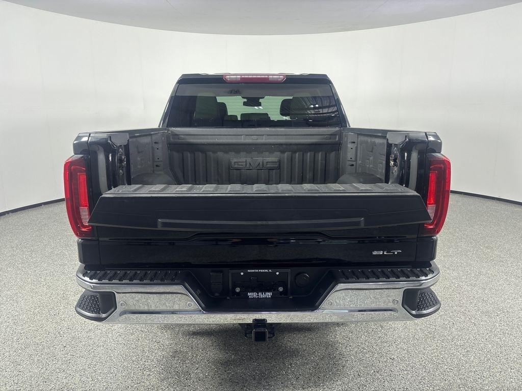 GMC Sierra 1500 4WD Crew Cab 147" SLT 2023