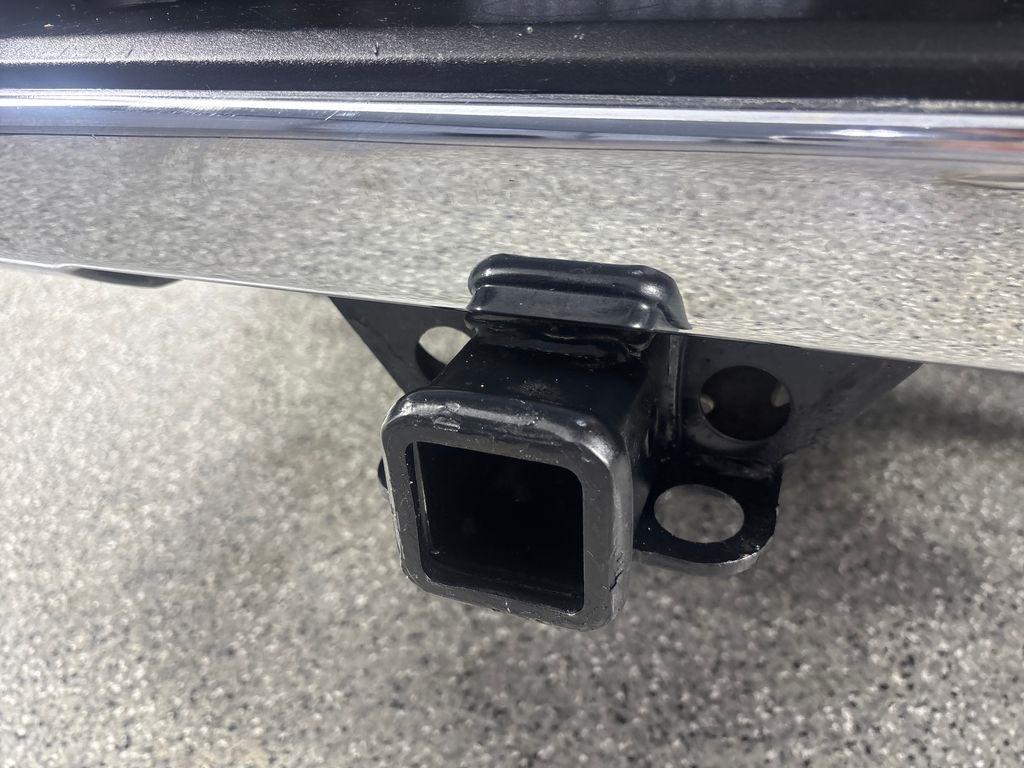 GMC Sierra 1500 4WD Crew Cab 147" SLT 2023