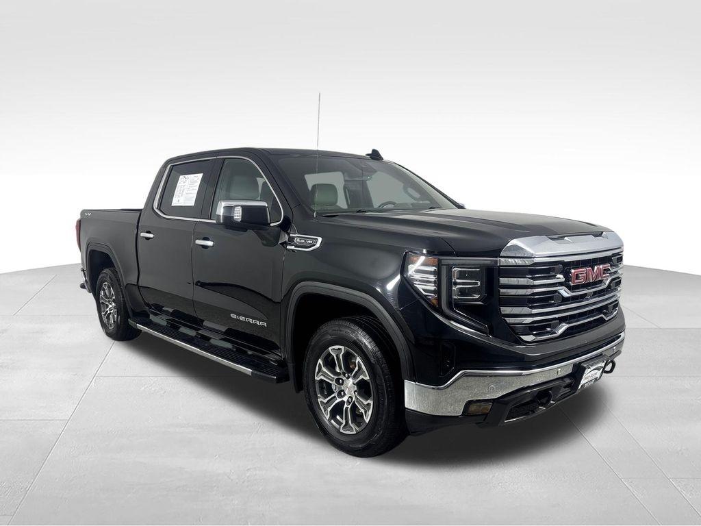 GMC Sierra 1500 4WD Crew Cab 147" SLT 2023