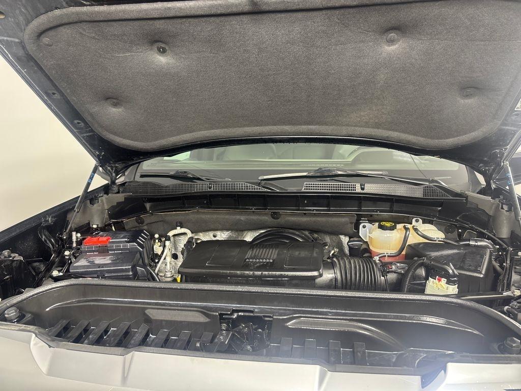 GMC Sierra 1500 4WD Crew Cab 147" SLT 2023