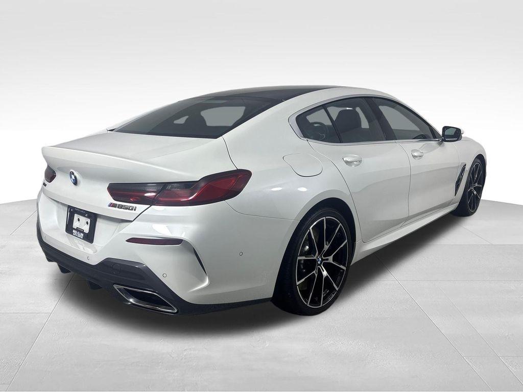 BMW 8 Series M850i xDrive Gran Coupe 2021