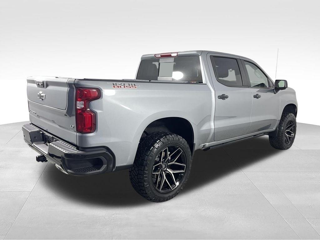 Chevrolet Silverado 1500 4WD Crew Cab 147" LT Trail Boss 2025