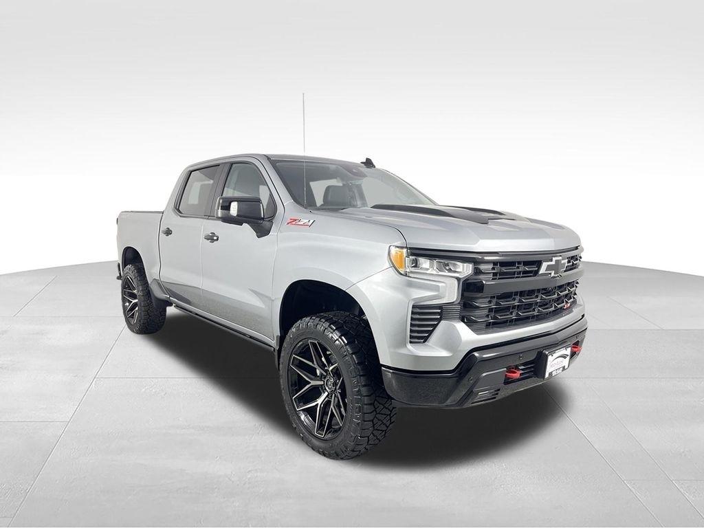 Chevrolet Silverado 1500 4WD Crew Cab 147" LT Trail Boss 2025