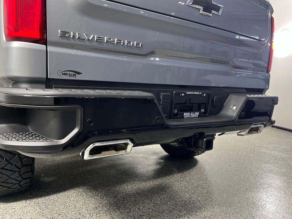 Chevrolet Silverado 1500 4WD Crew Cab 147" LT Trail Boss 2025