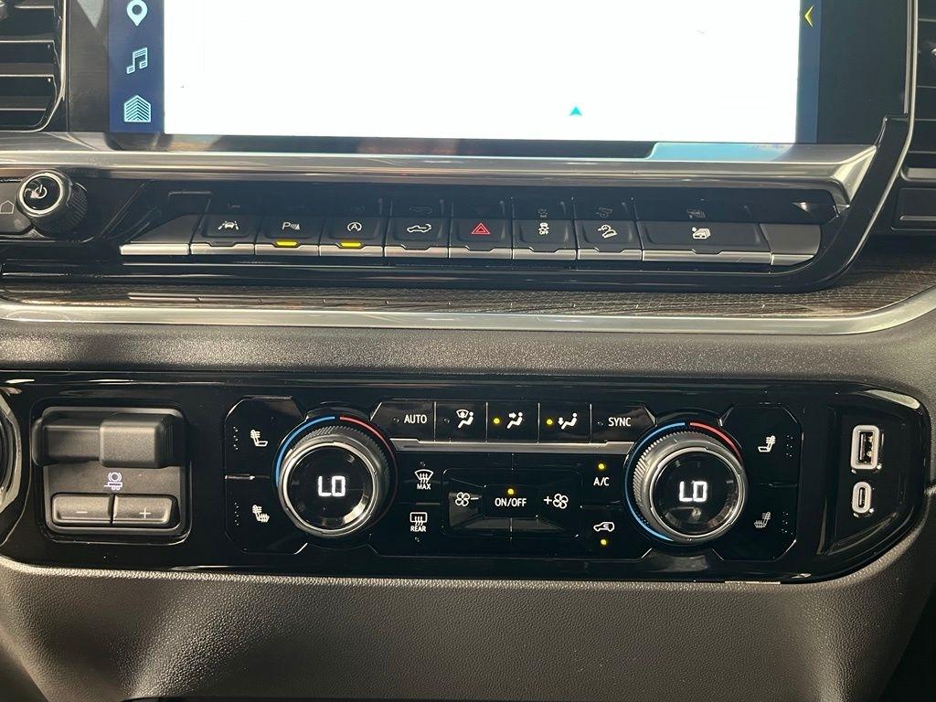 Chevrolet Silverado 1500 4WD Crew Cab 147" LT Trail Boss 2025