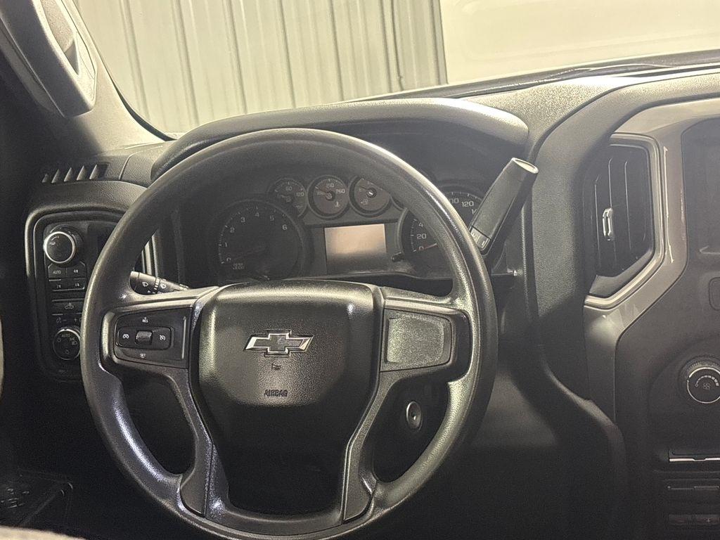 Chevrolet Silverado 1500 4WD Crew Cab 157" Custom Trail Boss 2021