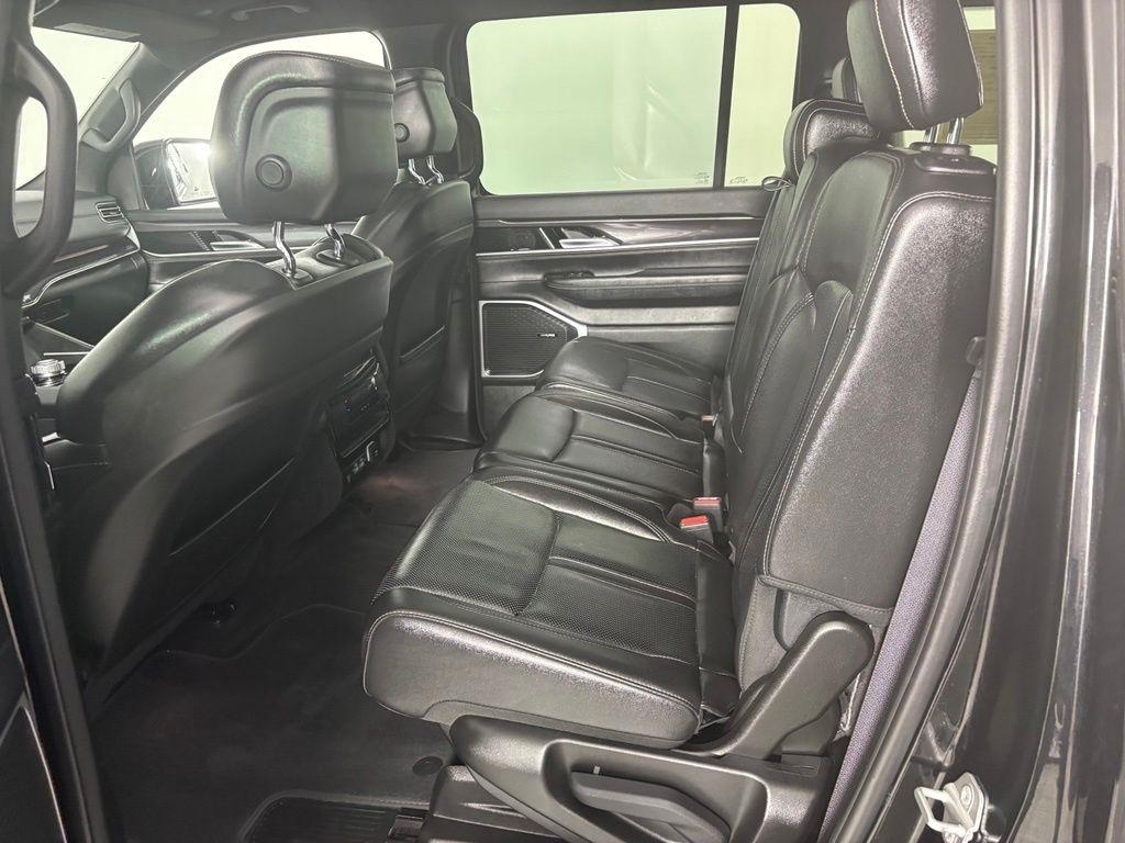 Jeep Wagoneer 4x4 2023