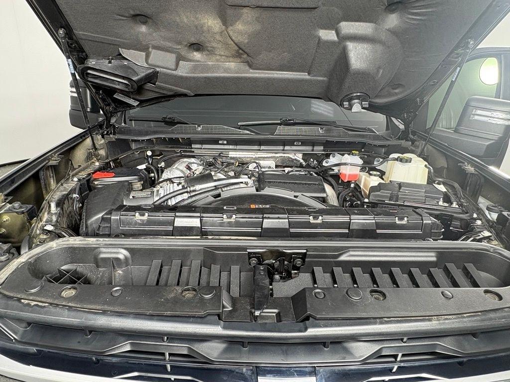 Chevrolet Silverado 3500HD 4WD Crew Cab 172" LT 2024
