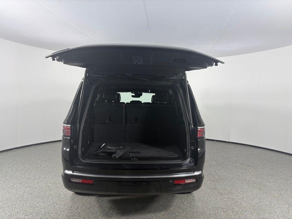 Jeep Wagoneer 4x4 2023