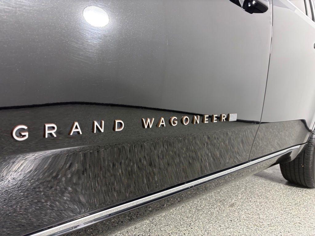 Jeep Grand Wagoneer Series III 4x4 2023
