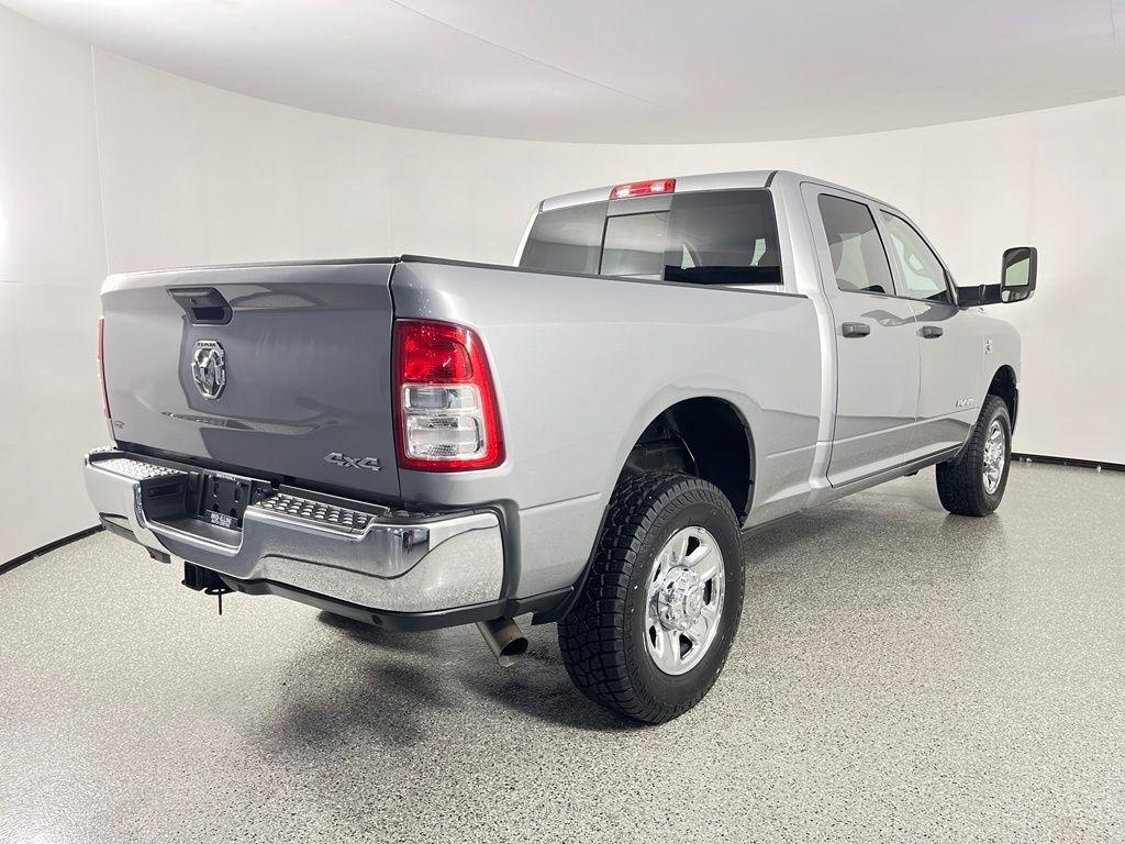 RAM 2500 Tradesman 4x4 Crew Cab 6'4" Box 2020