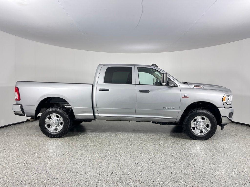 RAM 2500 Tradesman 4x4 Crew Cab 6'4" Box 2020