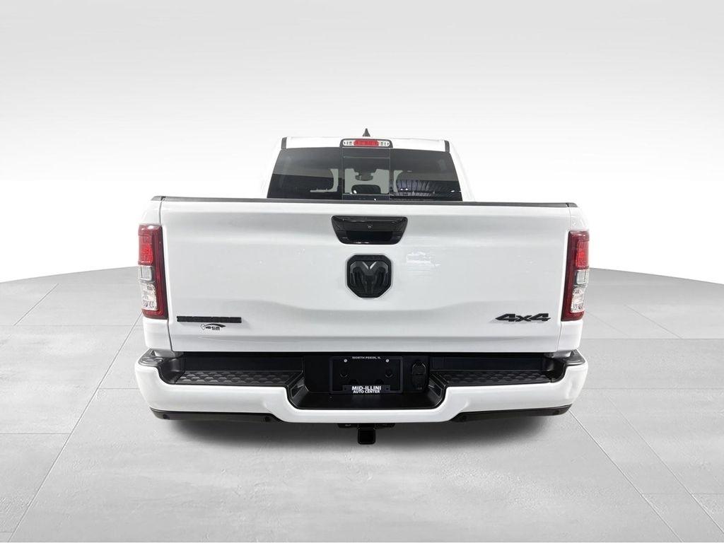 RAM 1500 Big Horn 4x4 Crew Cab 5'7" Box 2024