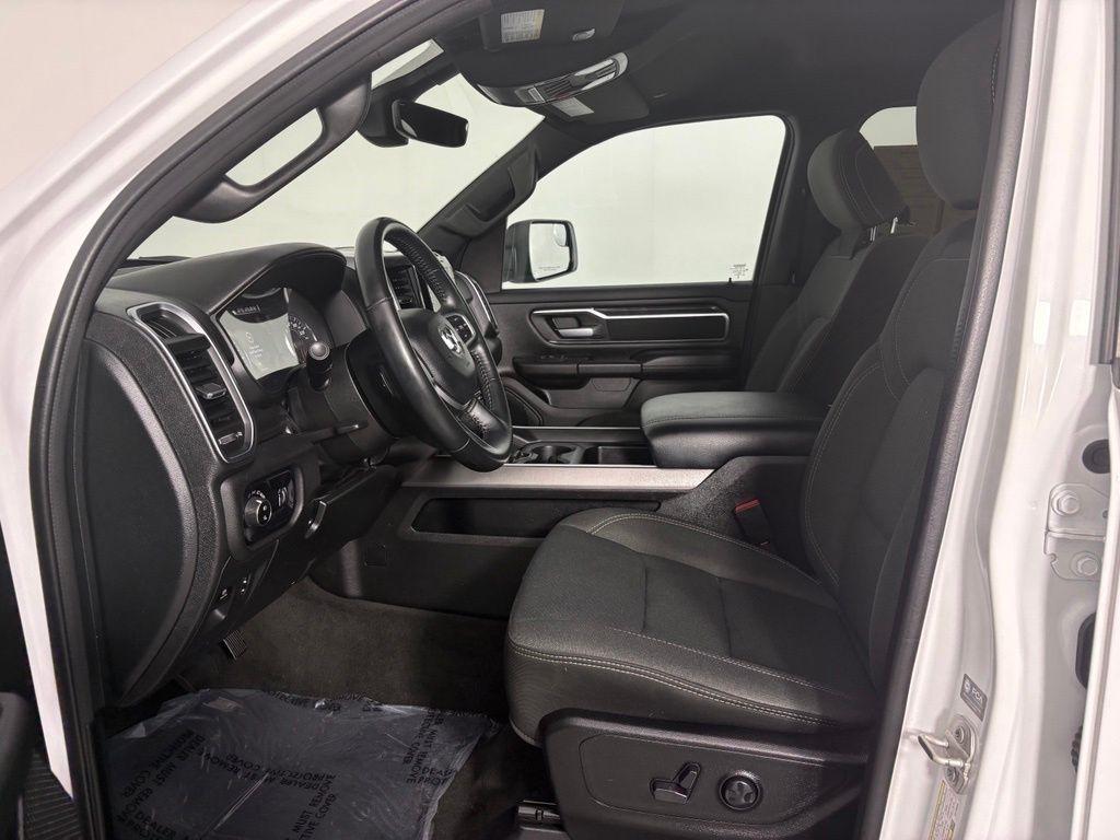 RAM 1500 Big Horn 4x4 Crew Cab 5'7" Box 2024