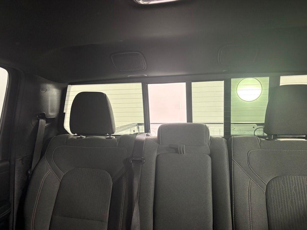 RAM 1500 Big Horn 4x4 Crew Cab 5'7" Box 2024