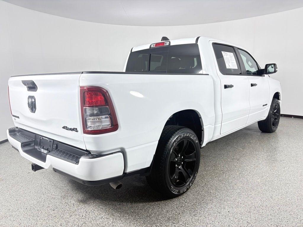 RAM 1500 Big Horn 4x4 Crew Cab 5'7" Box 2024