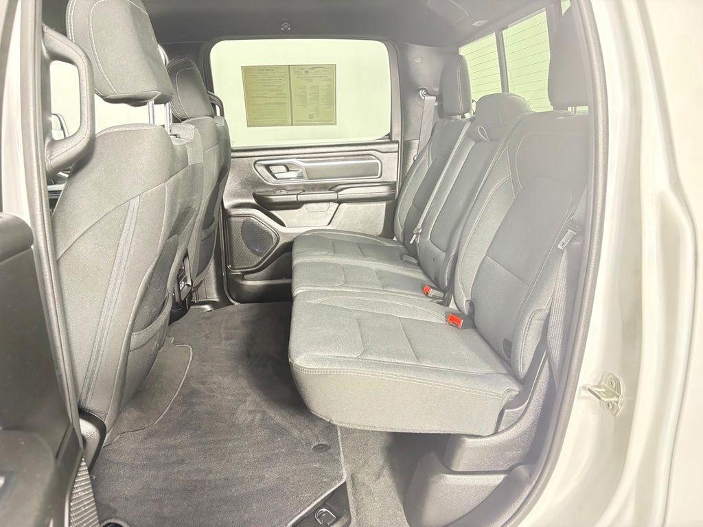 RAM 1500 Big Horn 4x4 Crew Cab 5'7" Box 2024