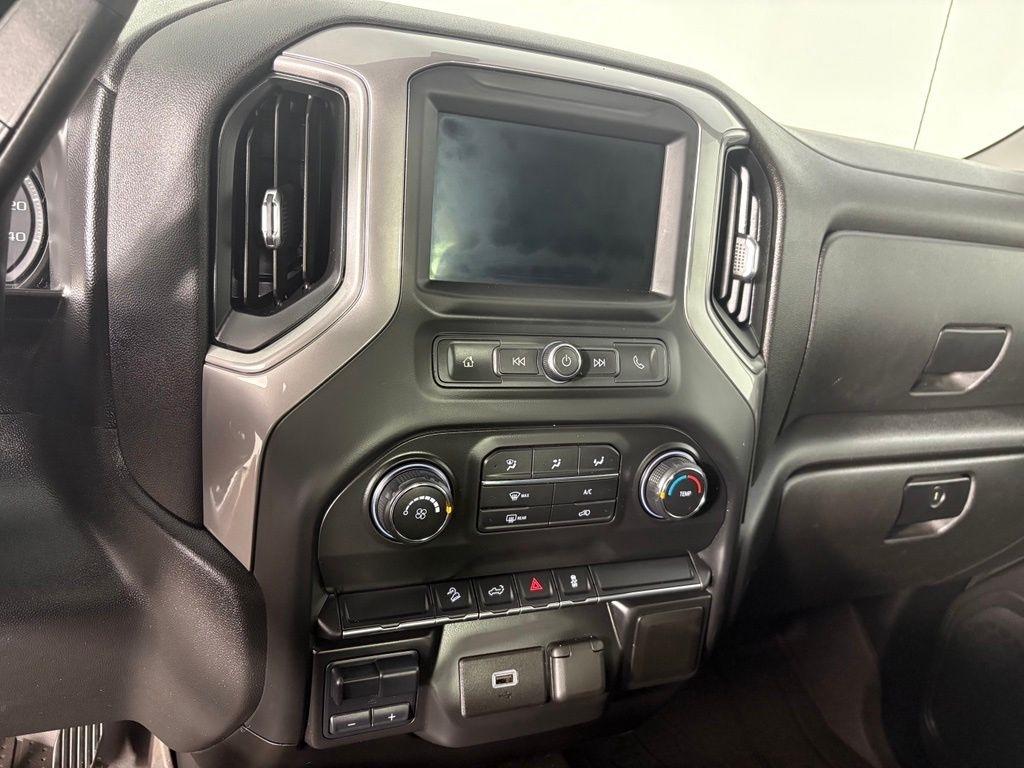 Chevrolet Silverado 1500 4WD Crew Cab 147" Custom Trail Boss 2020