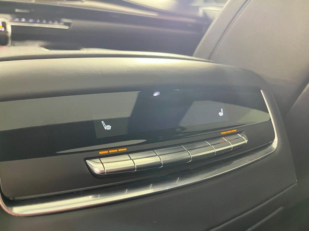 Cadillac Escalade ESV 4WD 4dr Sport Platinum 2023