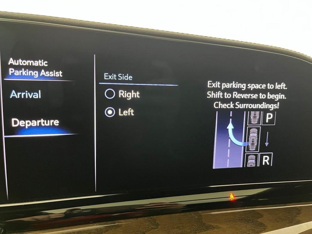 Cadillac Escalade ESV 4WD 4dr Sport Platinum 2023