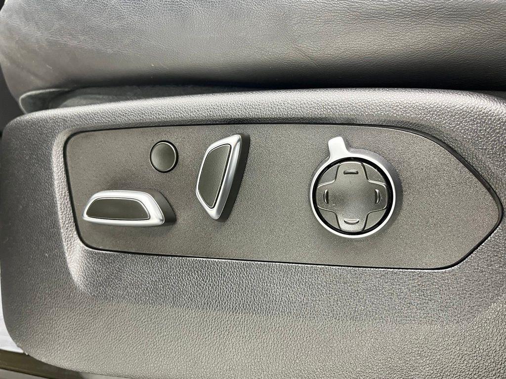Cadillac Escalade ESV 4WD 4dr Sport Platinum 2023