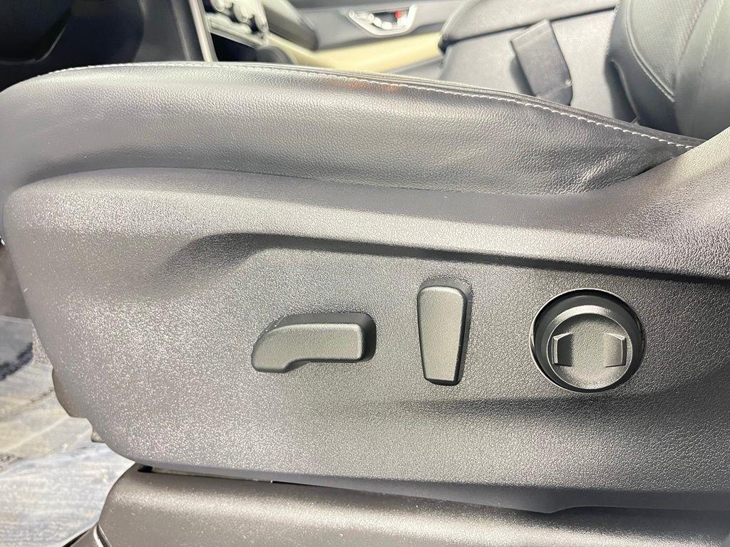 Subaru Ascent Limited 8-Passenger 2022