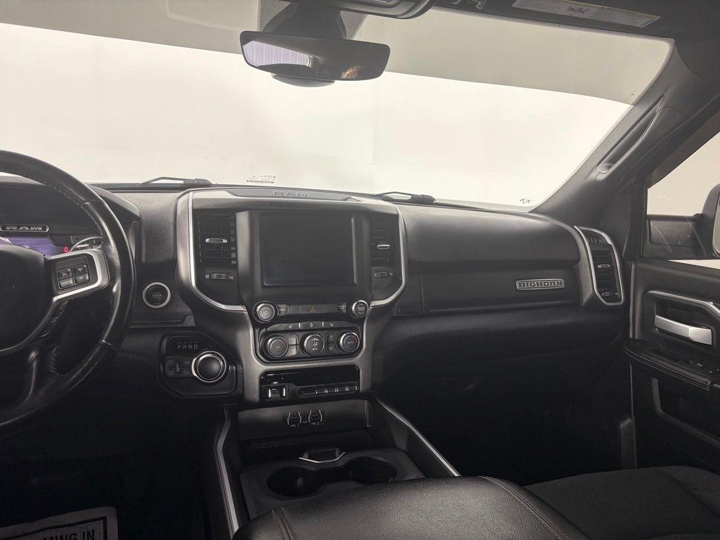 RAM 2500 Big Horn 4x4 Crew Cab 8' Box 2021