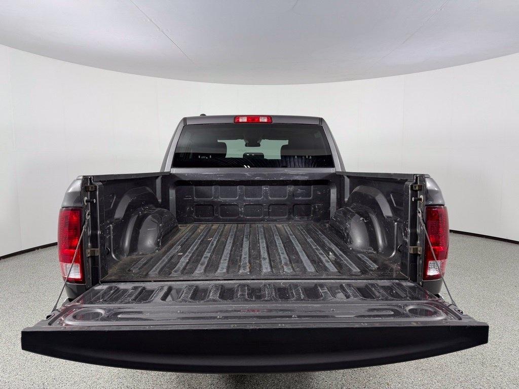 RAM 1500 Classic Warlock 4x4 Crew Cab 5'7" Box 2021