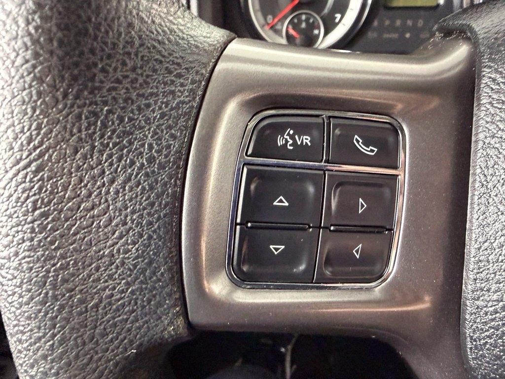RAM 1500 Classic Warlock 4x4 Crew Cab 5'7" Box 2021
