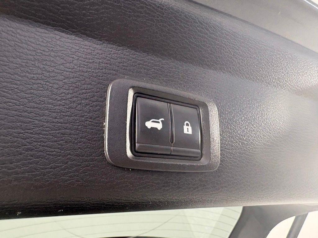 Mitsubishi Outlander Trail Edition S-AWC 2025
