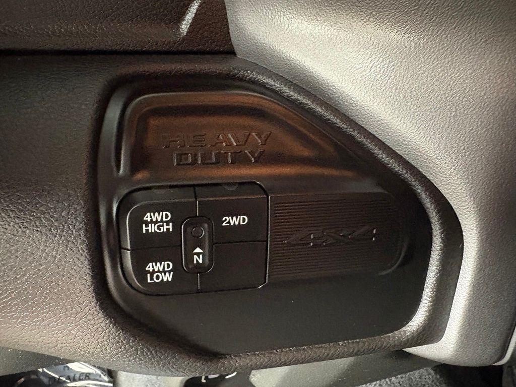 RAM 2500 Big Horn 4x4 Crew Cab 6'4" Box 2022