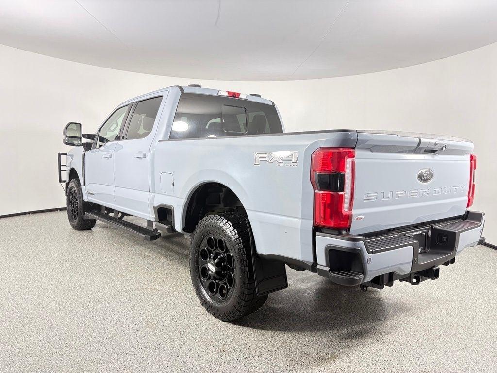 Ford Super Duty F-350 SRW King Ranch 4WD Crew Cab 8' Box 2024