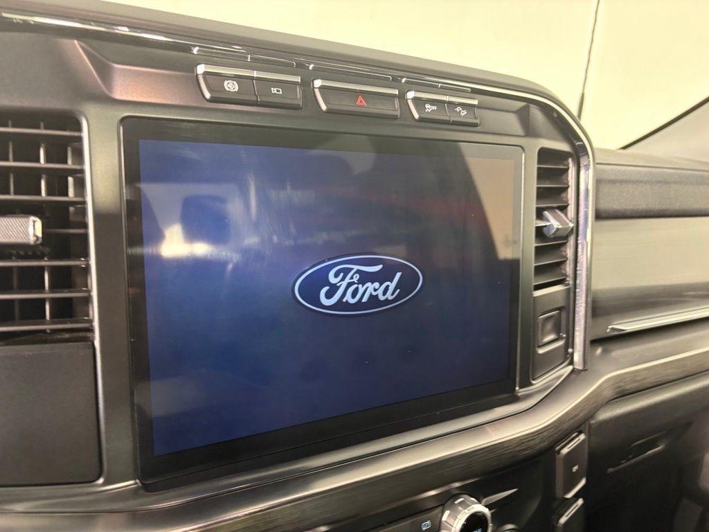 Ford Super Duty F-350 SRW King Ranch 4WD Crew Cab 8' Box 2024