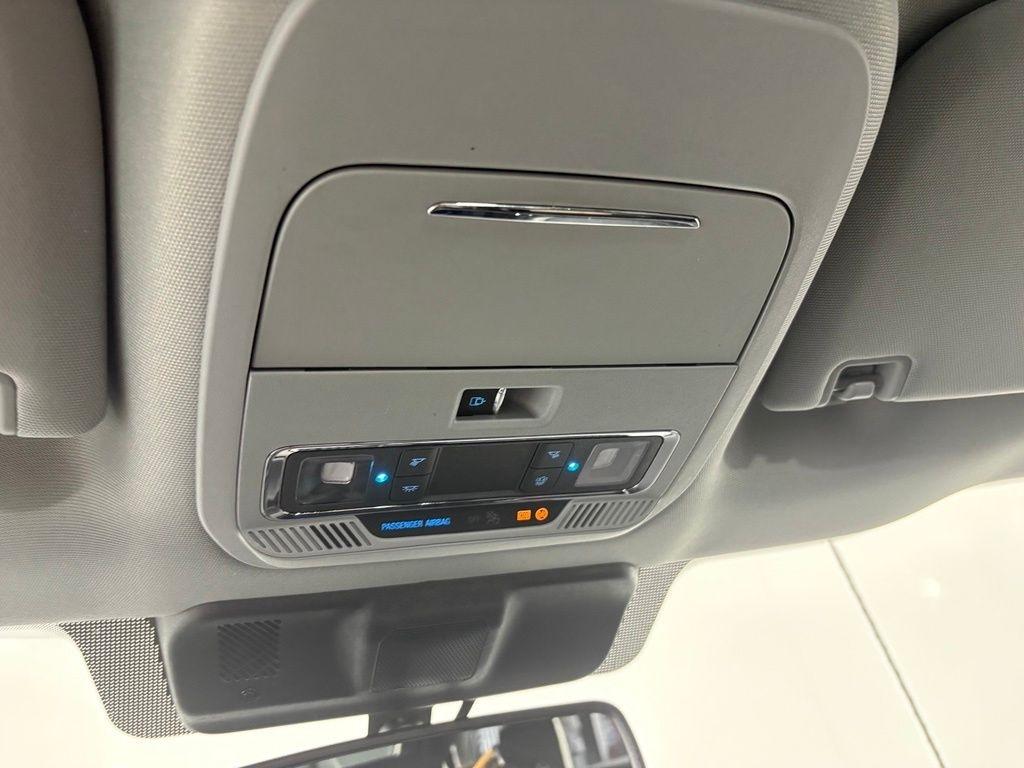 Ford Super Duty F-350 SRW King Ranch 4WD Crew Cab 8' Box 2024