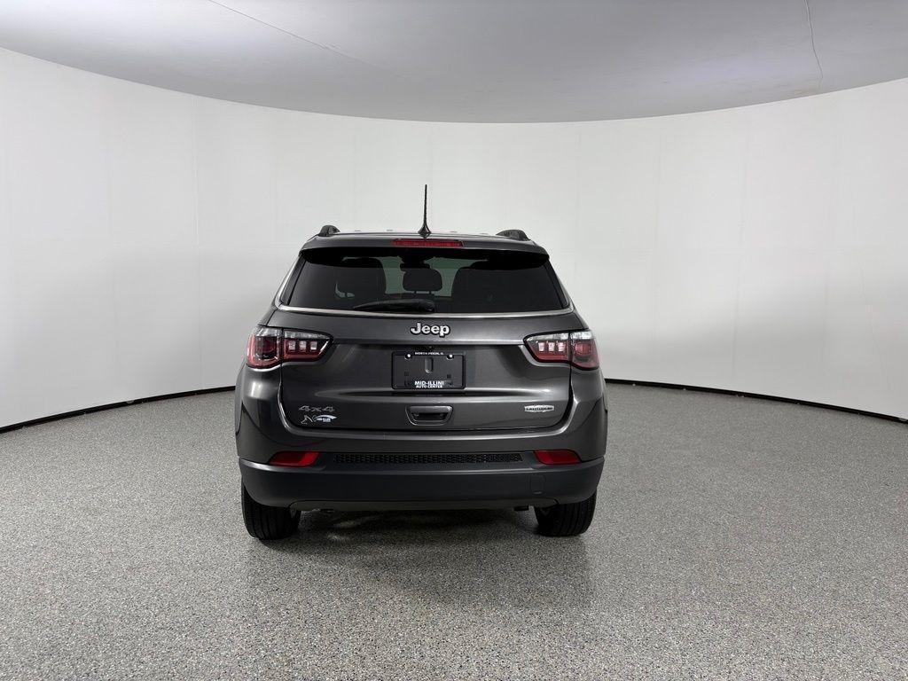 Jeep Compass Latitude Lux 4x4 2023