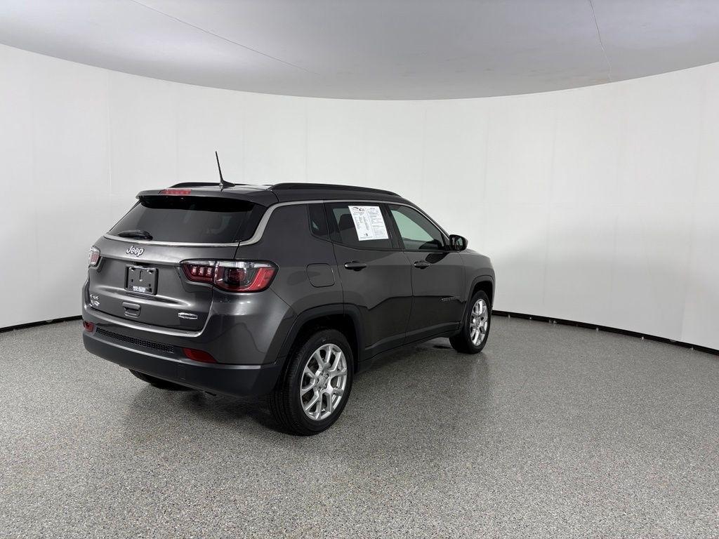 Jeep Compass Latitude Lux 4x4 2023