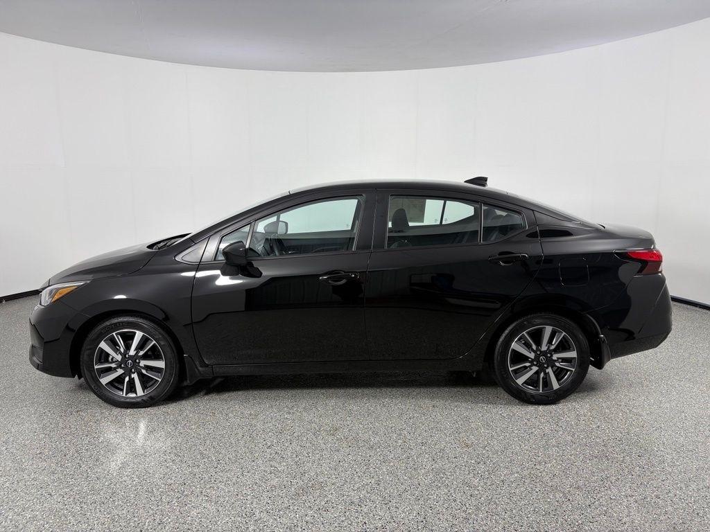 Nissan Versa SV CVT 2025