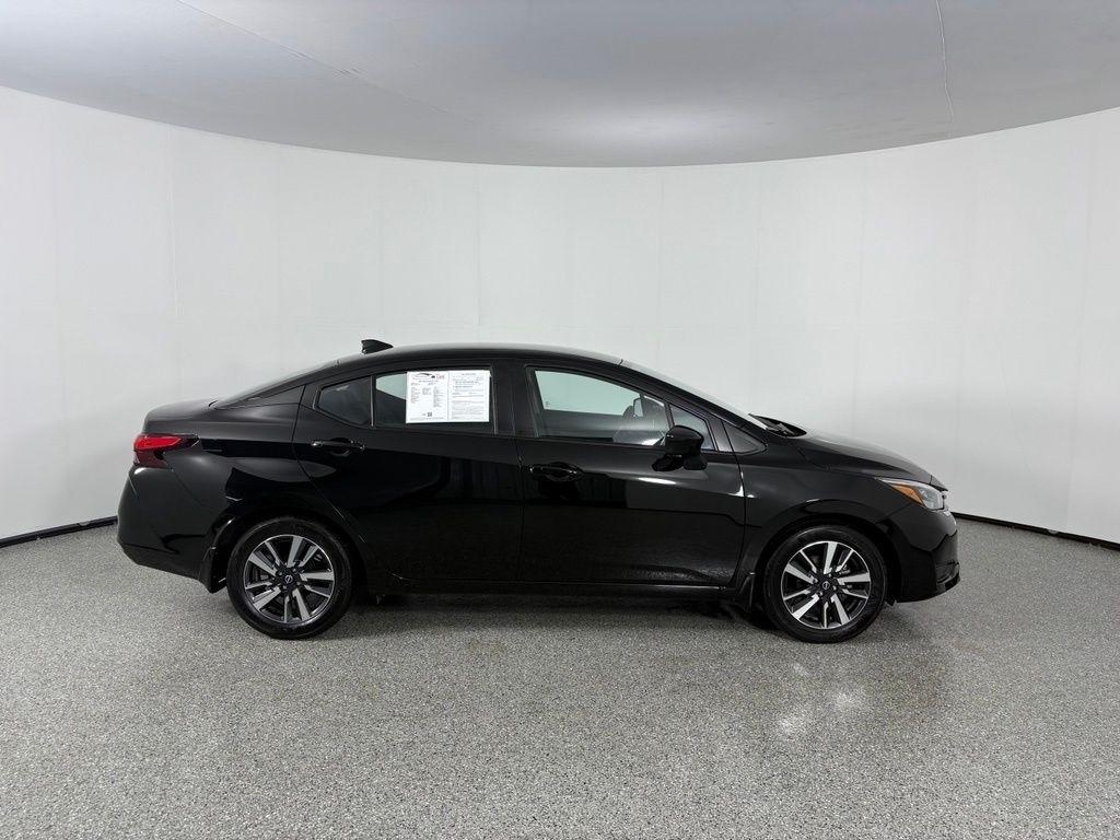 Nissan Versa SV CVT 2025
