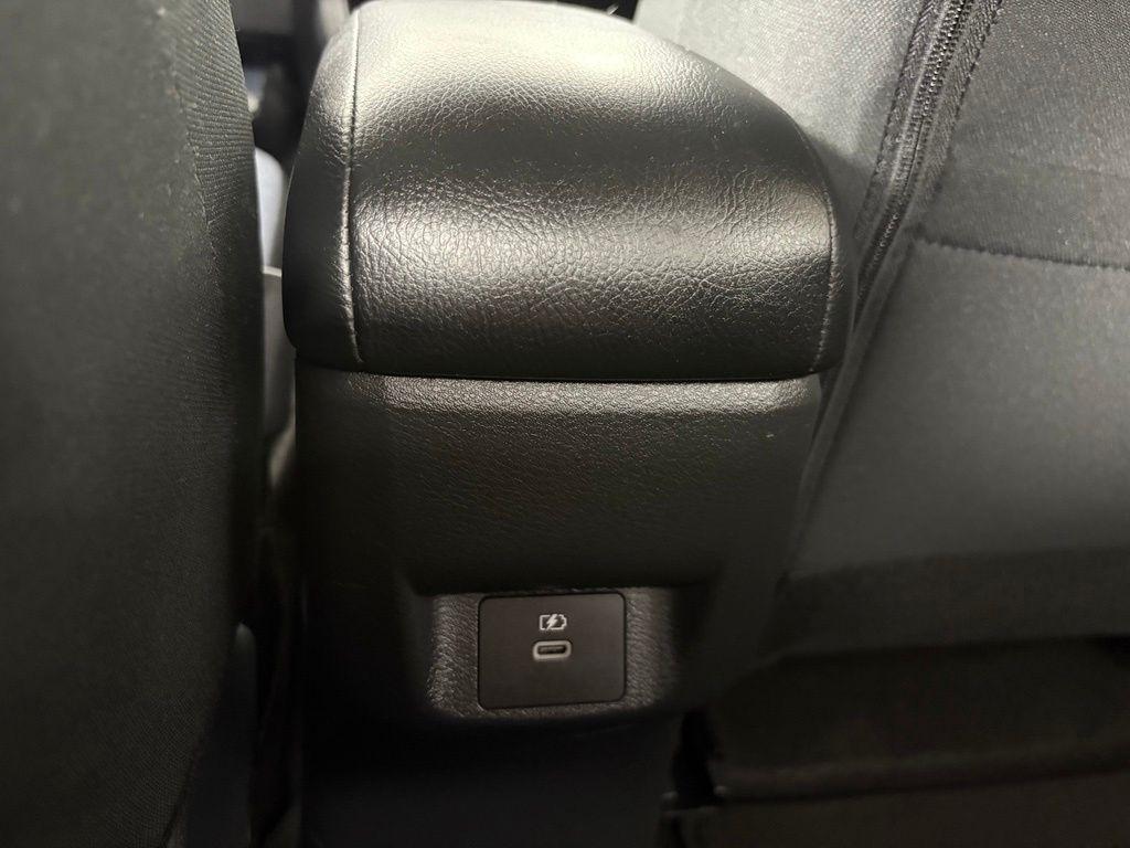 Nissan Versa SV CVT 2025